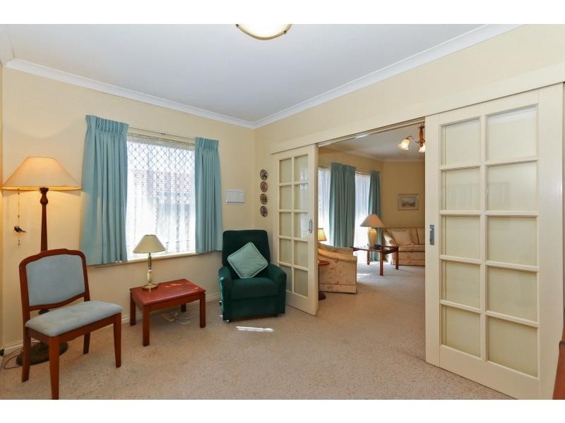 8/178-180 Fern Road, Wilson WA 6107