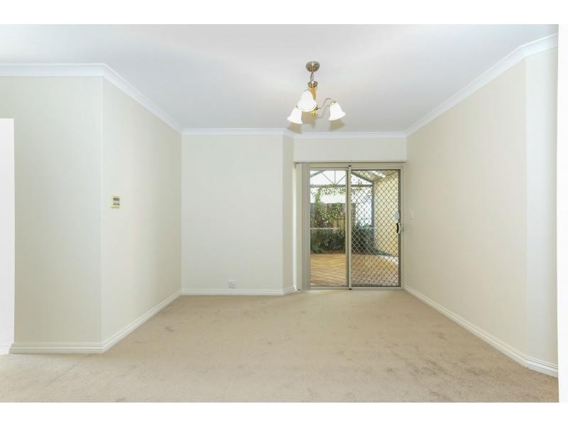 8/178-180 Fern Road, Wilson WA 6107