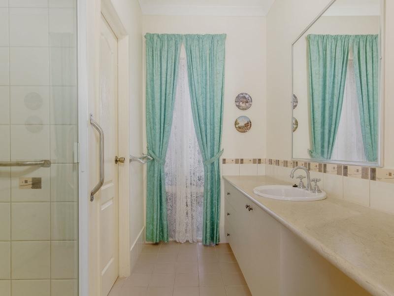 3 Cougar Path, Rockingham WA 6168