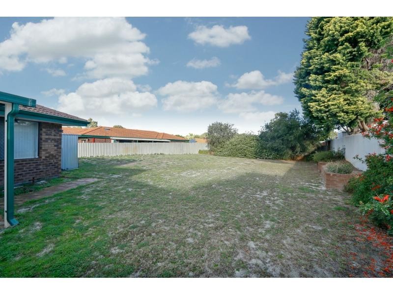 13 Nash Place, Beechboro WA 6063