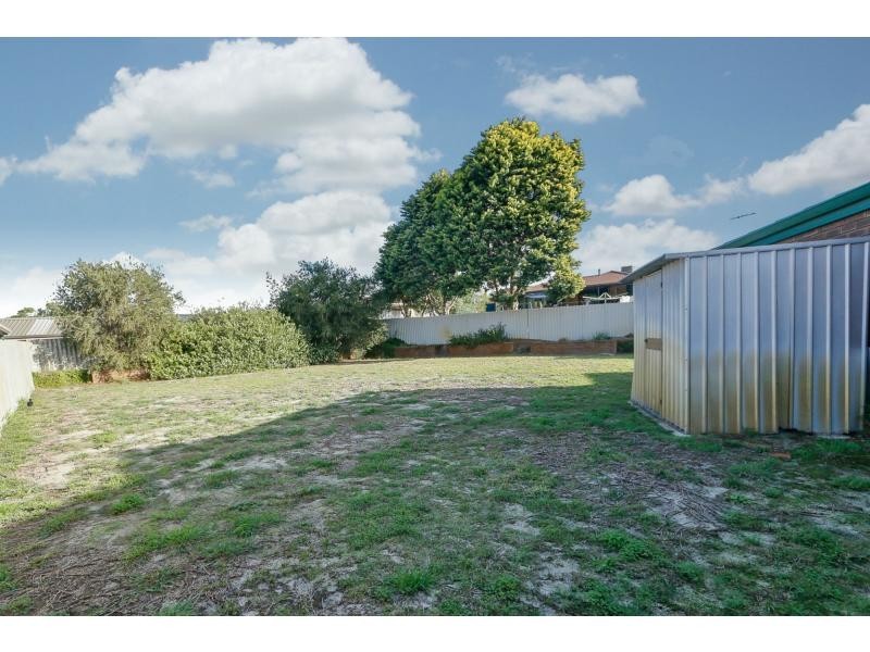 13 Nash Place, Beechboro WA 6063
