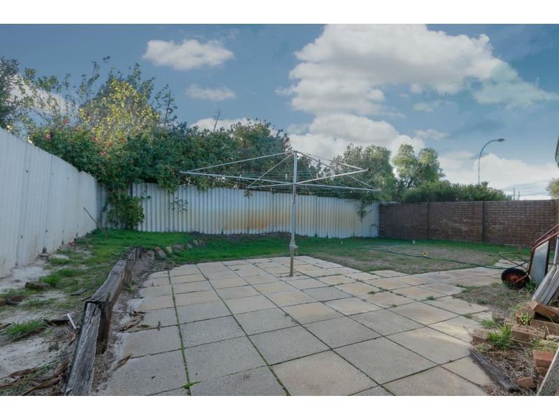 13 Nash Place, Beechboro WA 6063