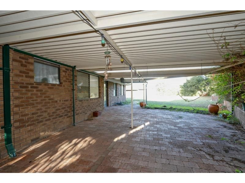 13 Nash Place, Beechboro WA 6063