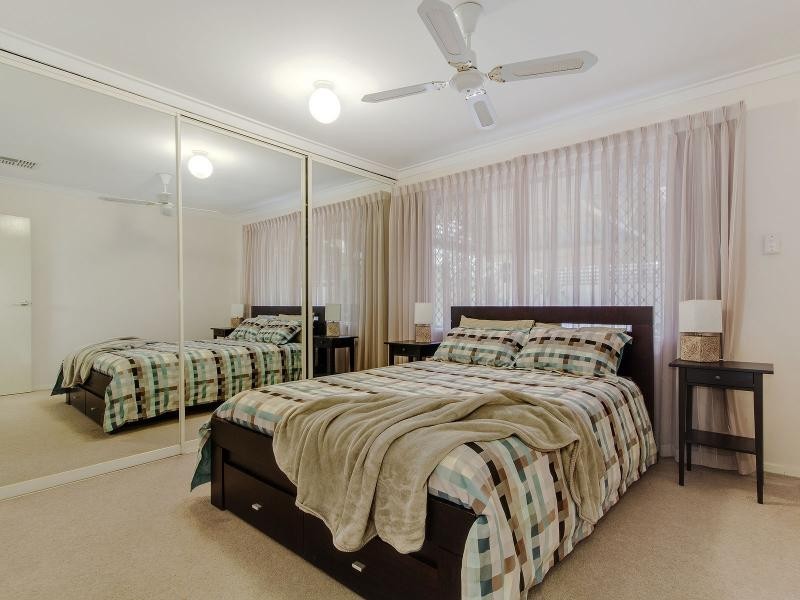 19 Biscayne Street, Safety Bay WA 6169