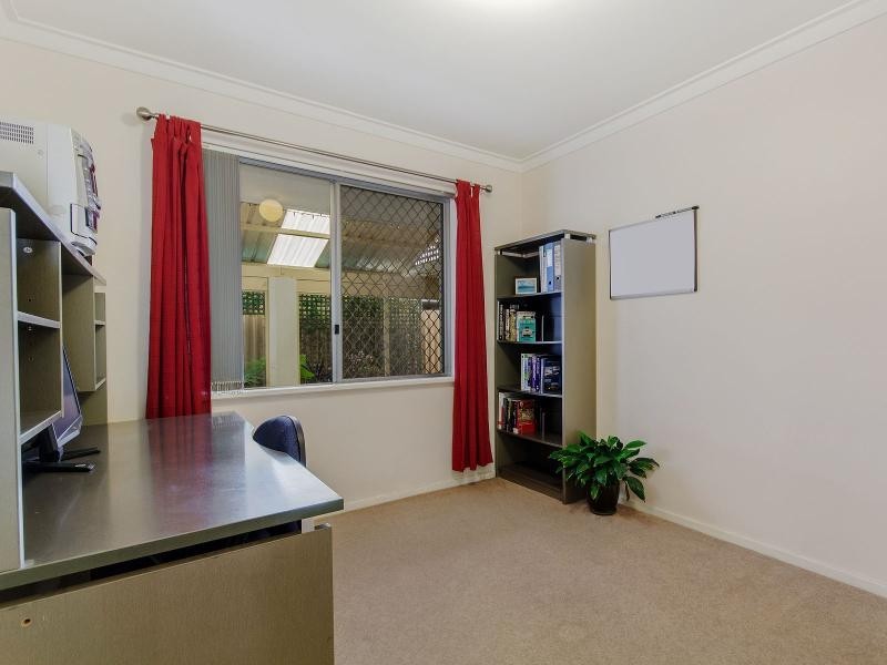 19 Biscayne Street, Safety Bay WA 6169