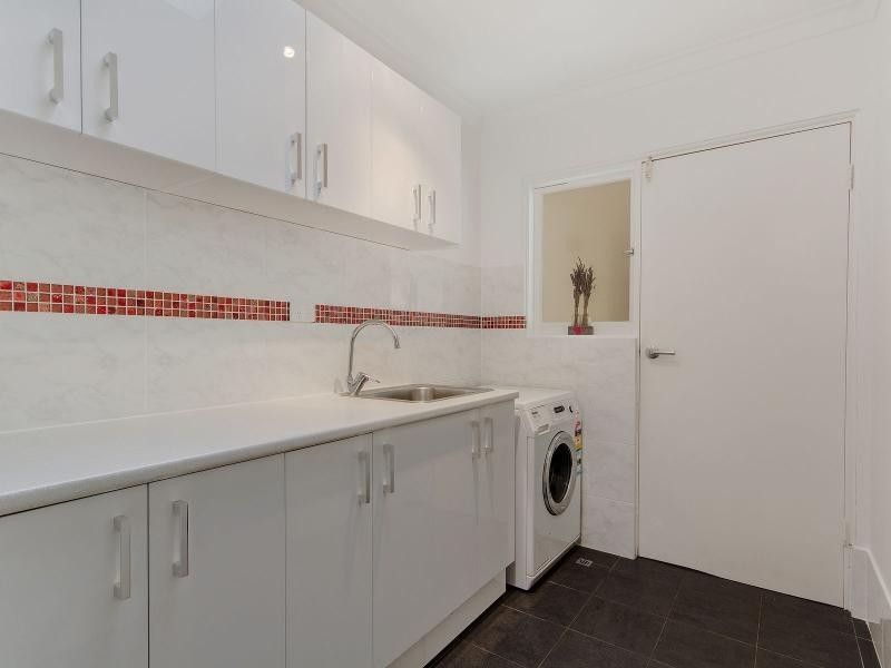 19 Biscayne Street, Safety Bay WA 6169