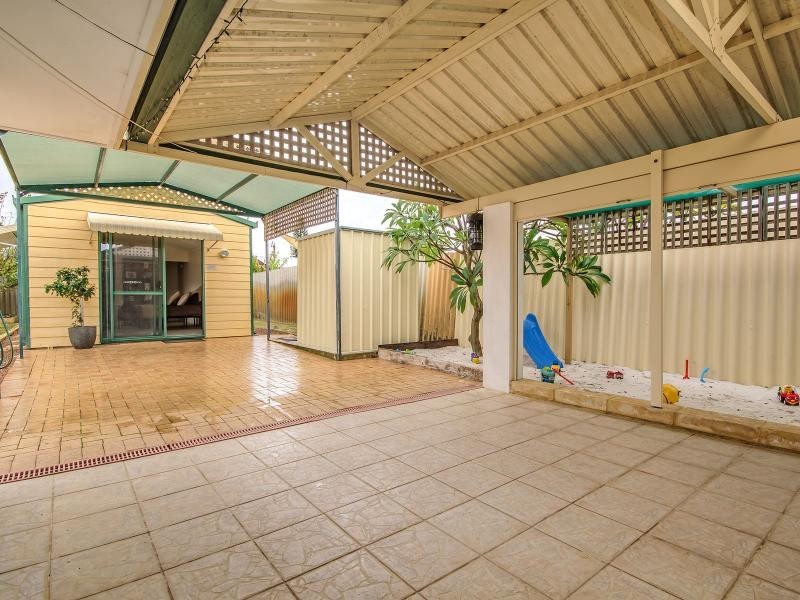 19 Biscayne Street, Safety Bay WA 6169