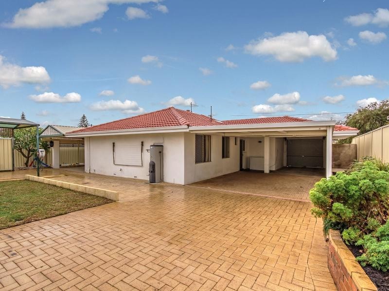 19 Biscayne Street, Safety Bay WA 6169