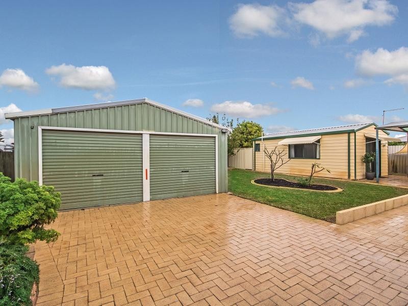 19 Biscayne Street, Safety Bay WA 6169