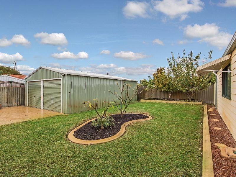 19 Biscayne Street, Safety Bay WA 6169