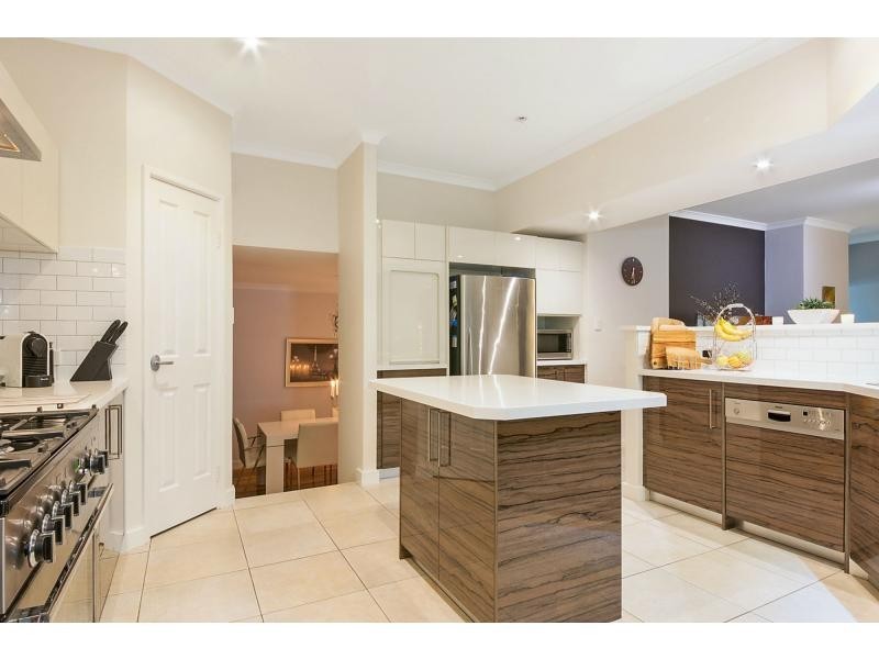 7 Sottogrande View, Connolly WA 6027