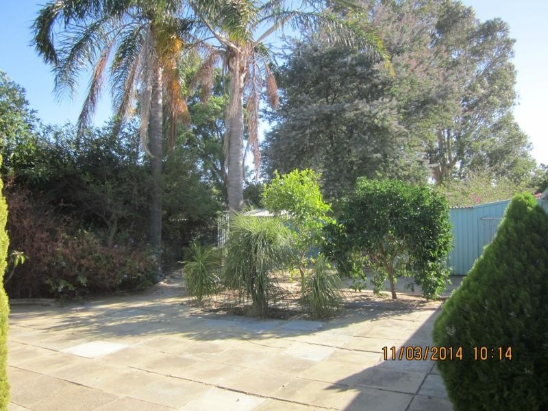 13 Selby Street, Armadale WA 6112