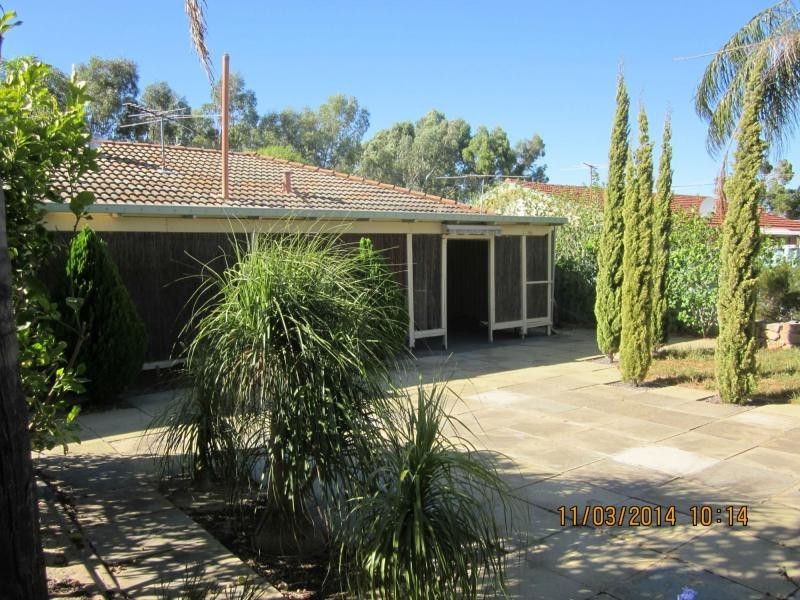 13 Selby Street, Armadale WA 6112