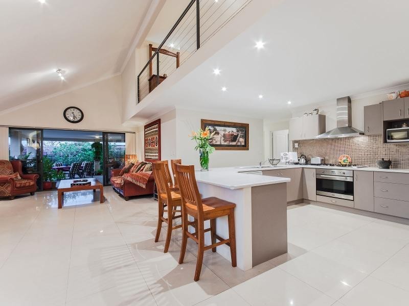 40 Rees Crescent, Rockingham WA 6168