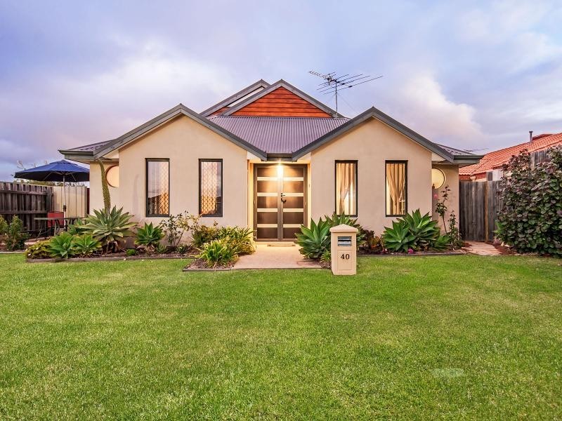 40 Rees Crescent, Rockingham WA 6168