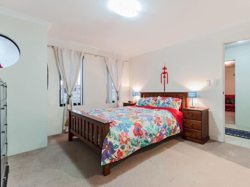 40 Rees Crescent, Rockingham WA 6168