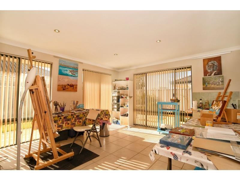 12 Maverick Promenade, Shoalwater WA 6169