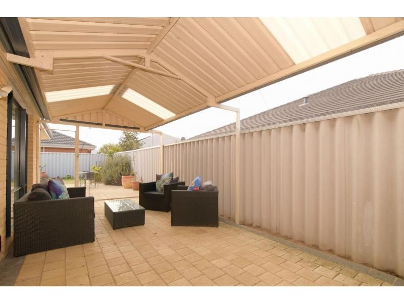 12 Maverick Promenade, Shoalwater WA 6169