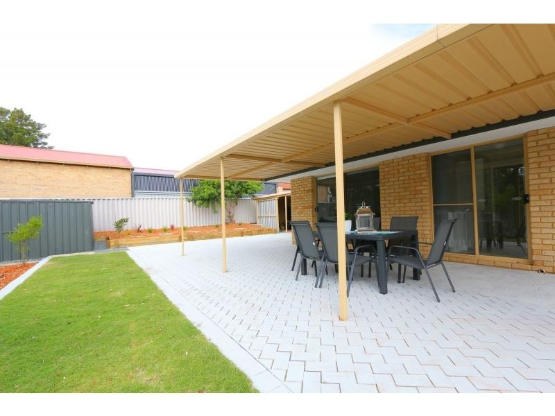 7 Begonia Close, Yangebup WA 6164