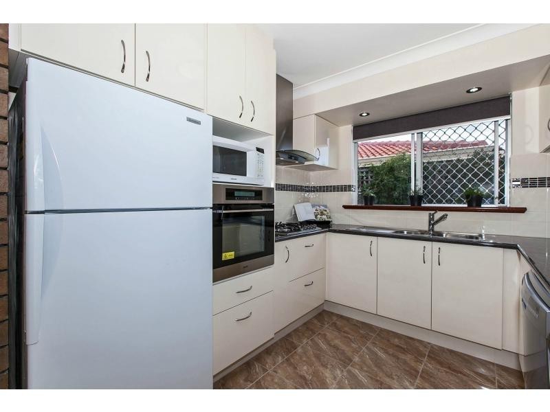 78 Mataitai Loop, Cooloongup WA 6168