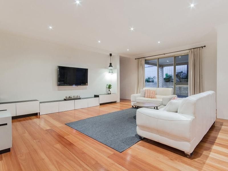 12 Powis Way, Warnbro WA 6169