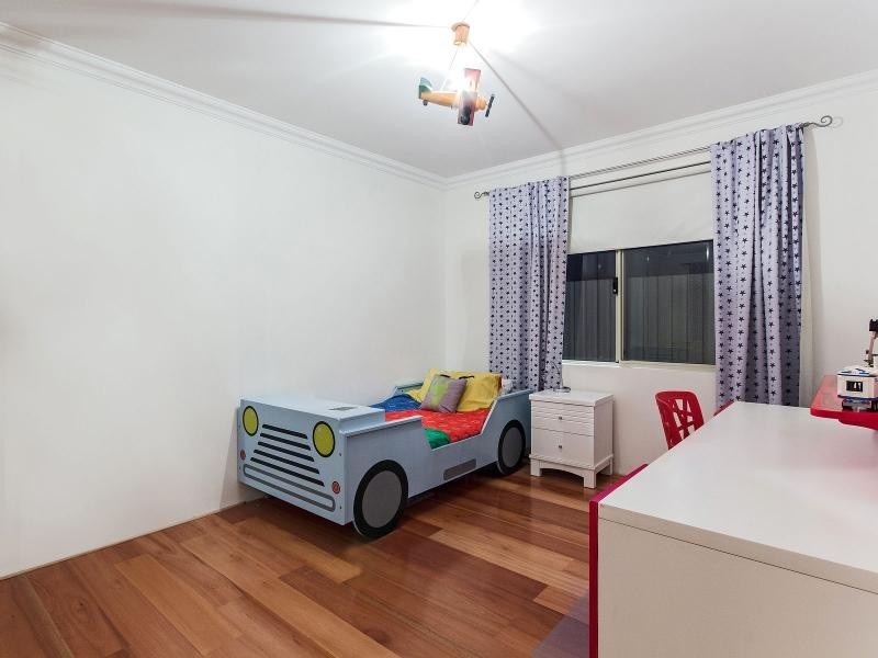 12 Powis Way, Warnbro WA 6169