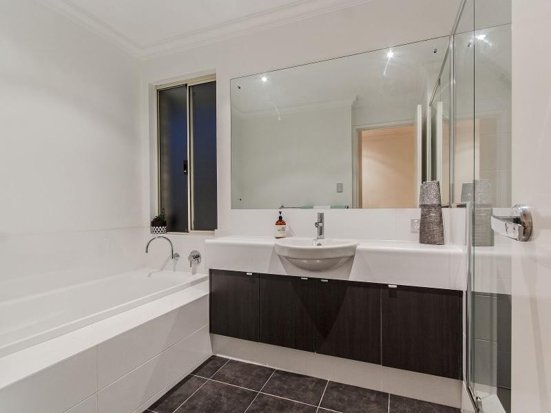 12 Powis Way, Warnbro WA 6169