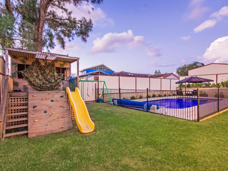 12 Powis Way, Warnbro WA 6169