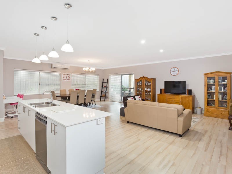 128 Mason Road, Piara Waters WA 6112