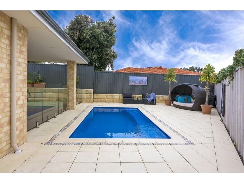 5 Ranleigh Way, Greenwood WA 6024