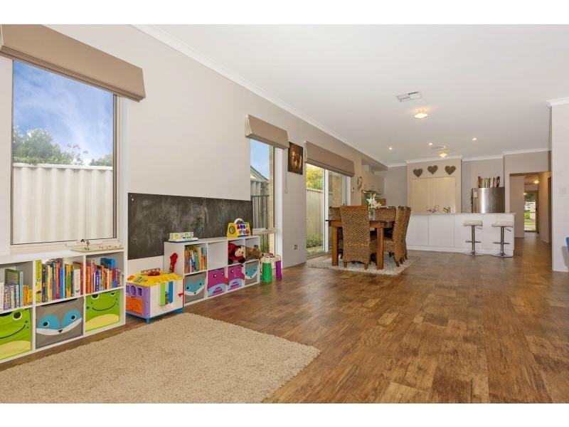 5 Ranleigh Way, Greenwood WA 6024