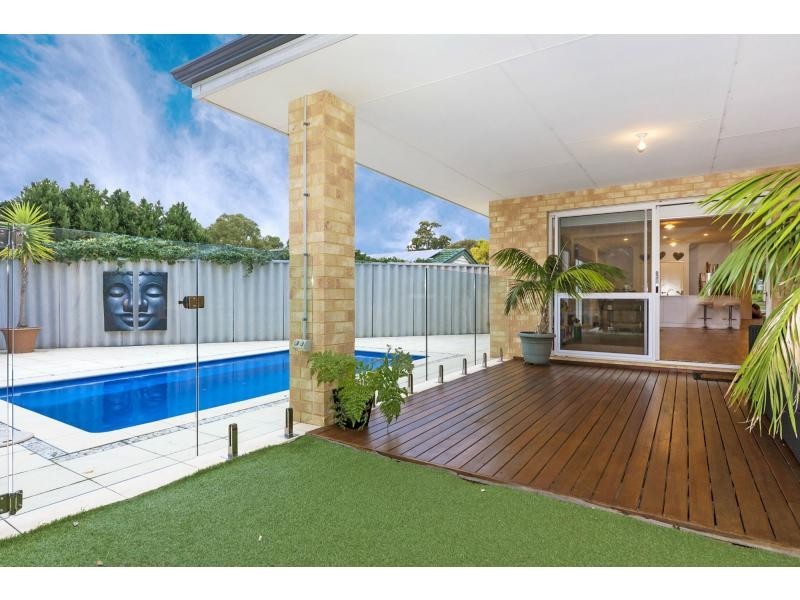 5 Ranleigh Way, Greenwood WA 6024