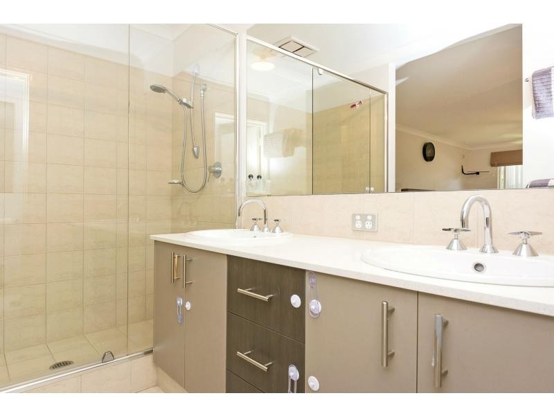 5 Ranleigh Way, Greenwood WA 6024