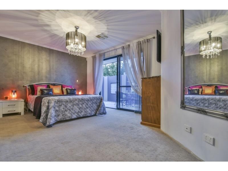 23 Hollins Bend, Madeley WA 6065