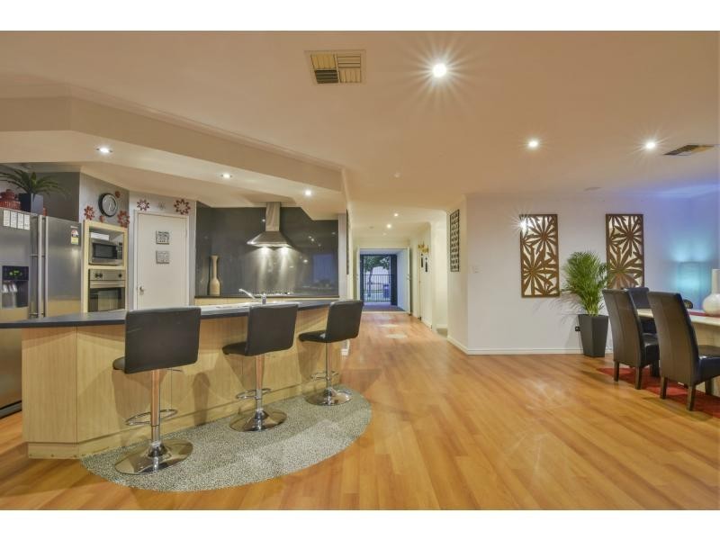 23 Hollins Bend, Madeley WA 6065