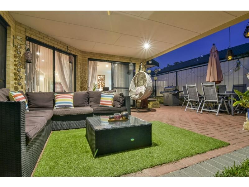 23 Hollins Bend, Madeley WA 6065