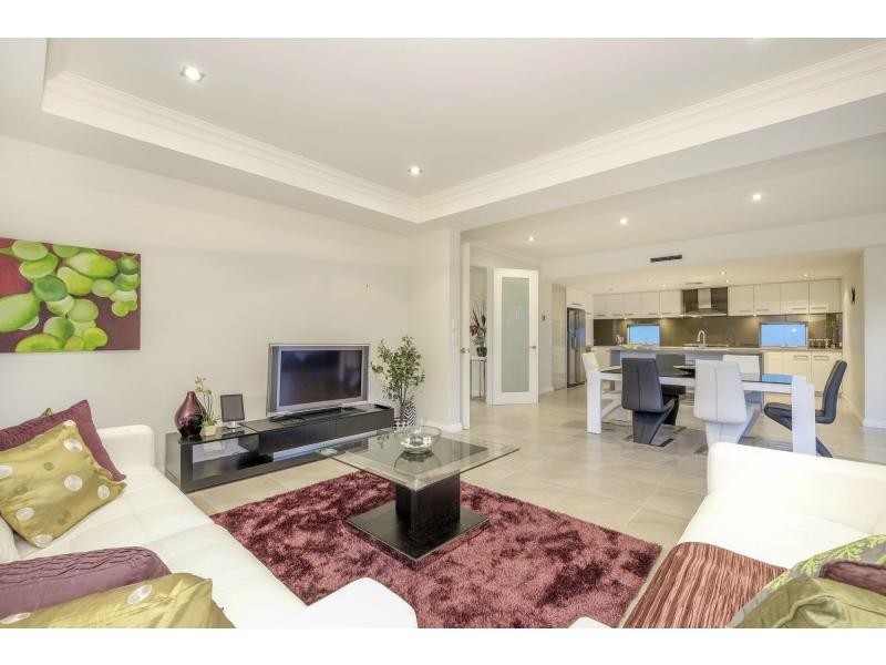 7 Hamer Avenue, Wembley Downs WA 6019