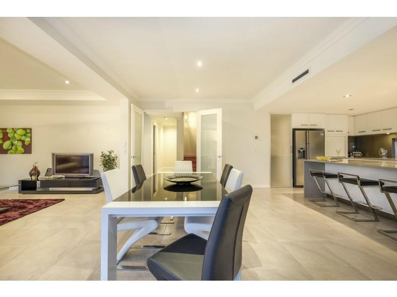 7 Hamer Avenue, Wembley Downs WA 6019