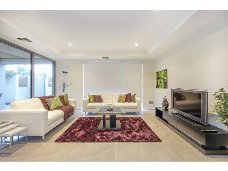 7 Hamer Avenue, Wembley Downs WA 6019