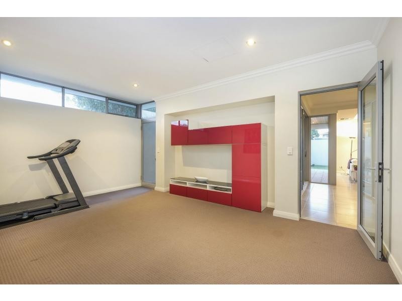 7 Hamer Avenue, Wembley Downs WA 6019