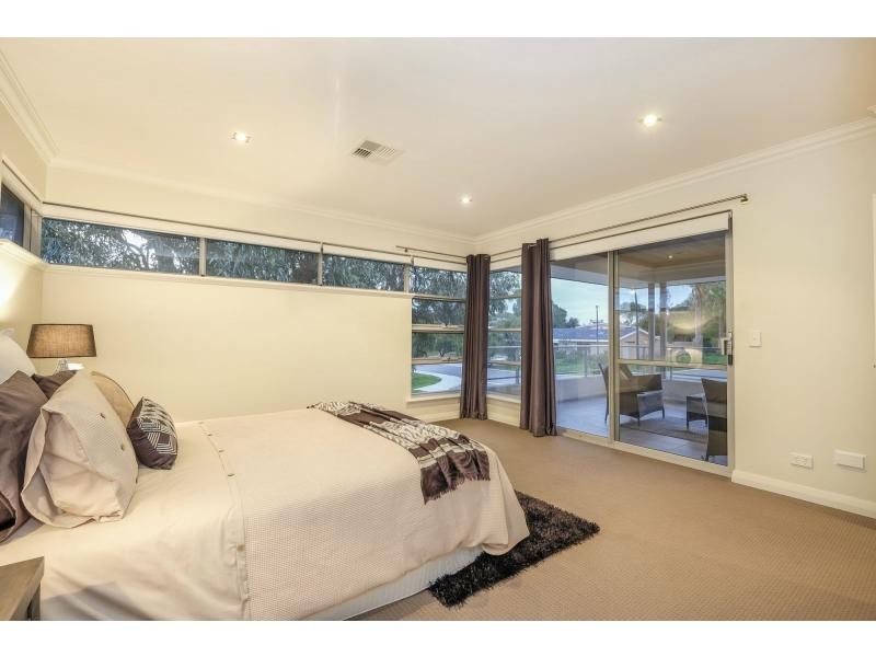 7 Hamer Avenue, Wembley Downs WA 6019