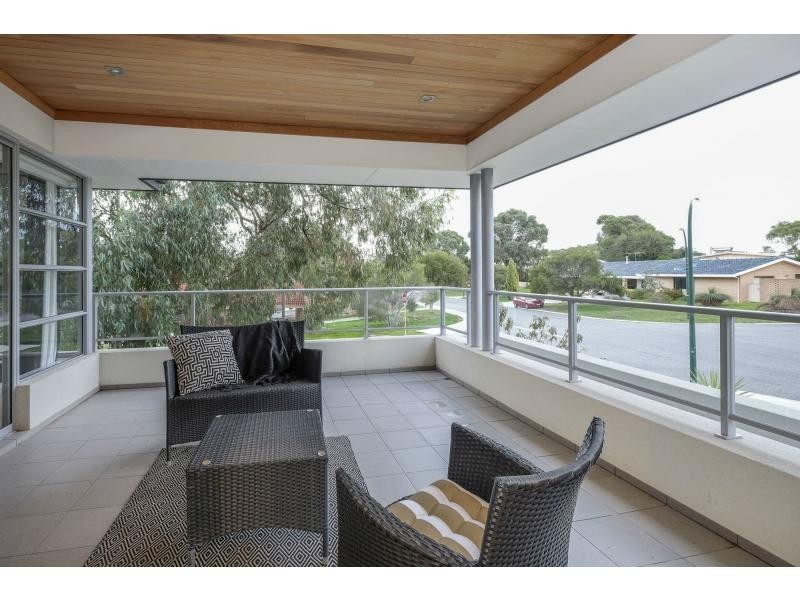 7 Hamer Avenue, Wembley Downs WA 6019