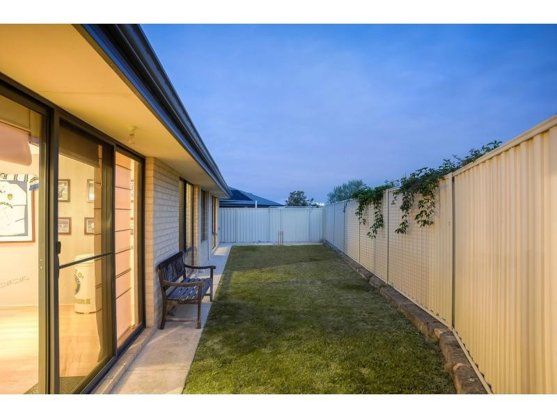 51 Bramley Loop, Madeley WA 6065
