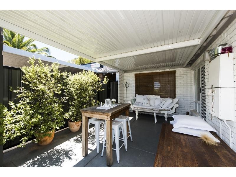 12 Bickford Place, Hamilton Hill WA 6163