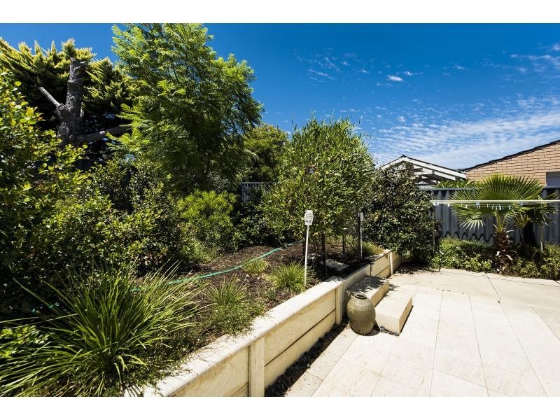 12 Bickford Place, Hamilton Hill WA 6163