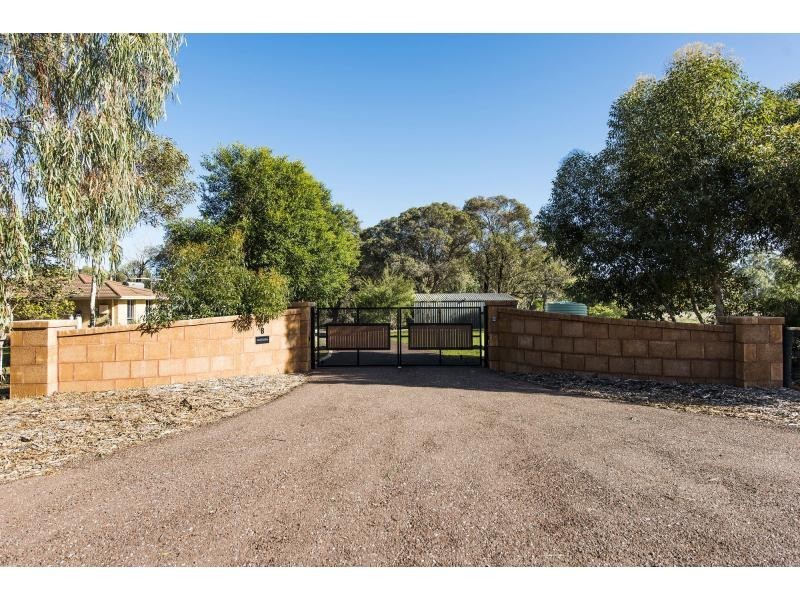 8 Jones Court, Serpentine WA 6125