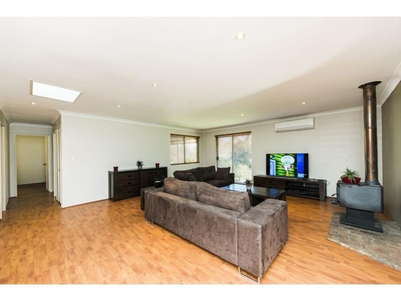 8 Jones Court, Serpentine WA 6125