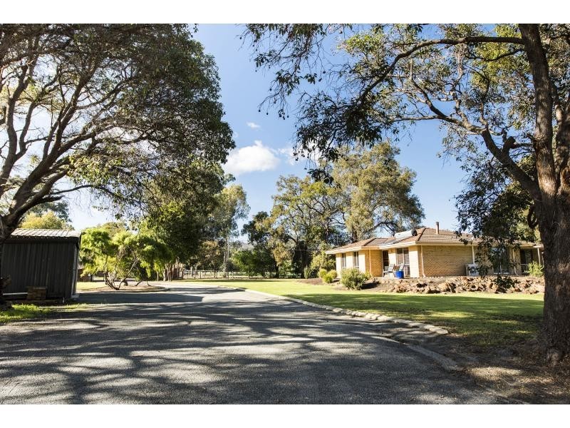 8 Jones Court, Serpentine WA 6125