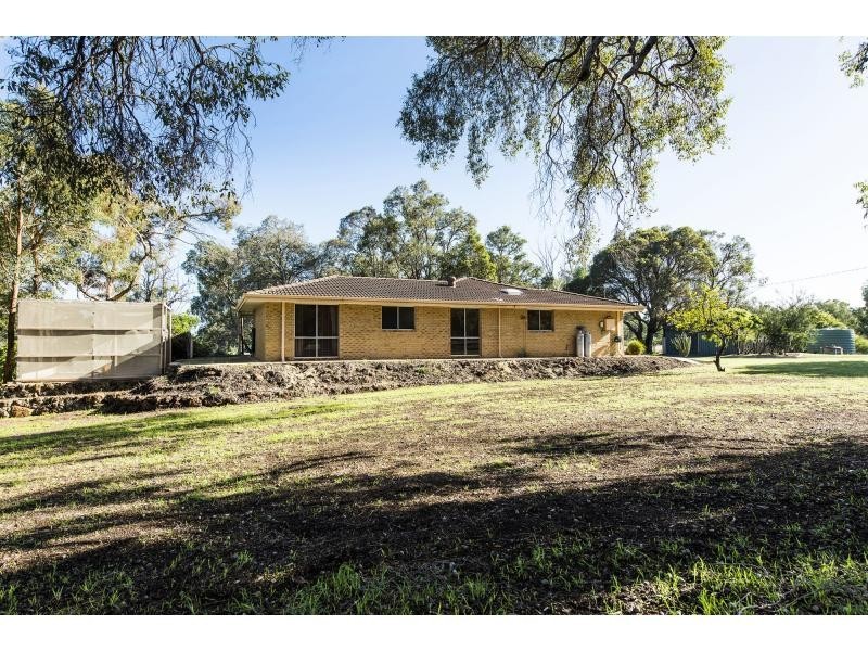 8 Jones Court, Serpentine WA 6125