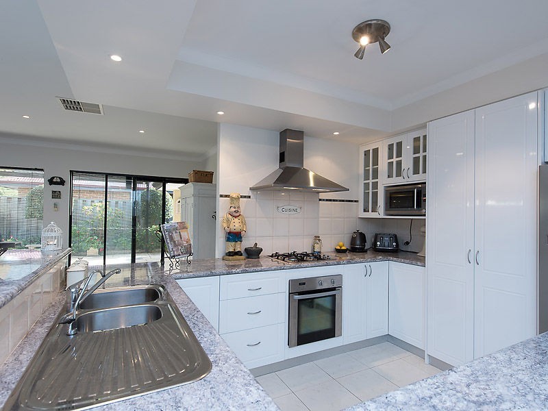 31 Cheval Place, Canning Vale WA 6155